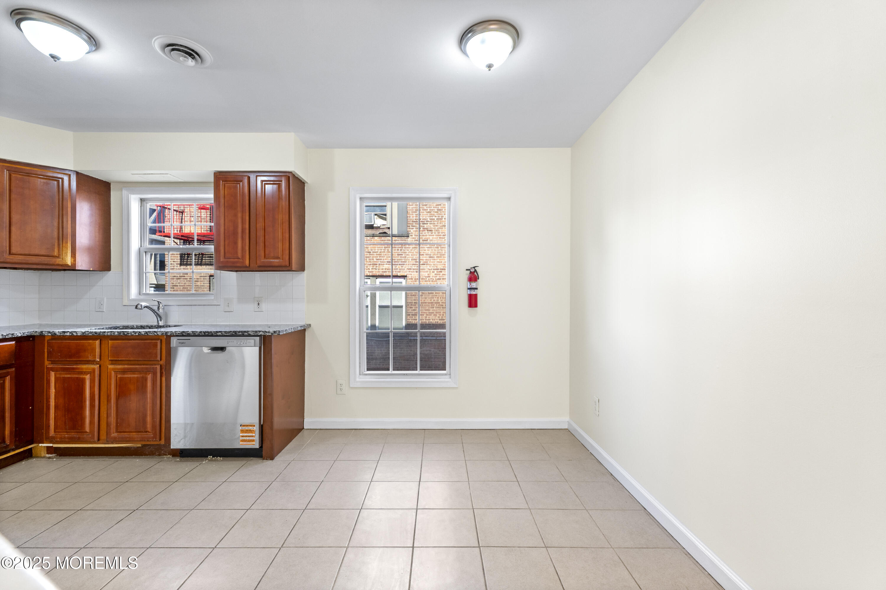 12 Carmella Court Newark, NJ 07104 - Photo 19 of 41 a view of a kitchen with electric appliances