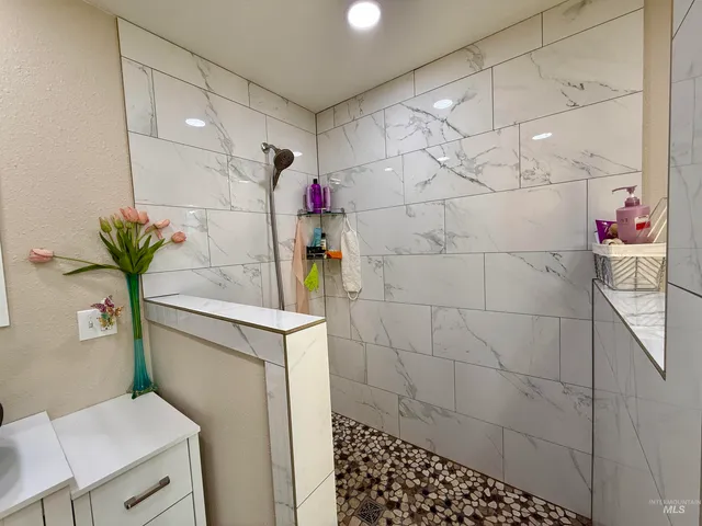 $305,000 | 226 Southeast 6th Street, Grangeville, ID 83530