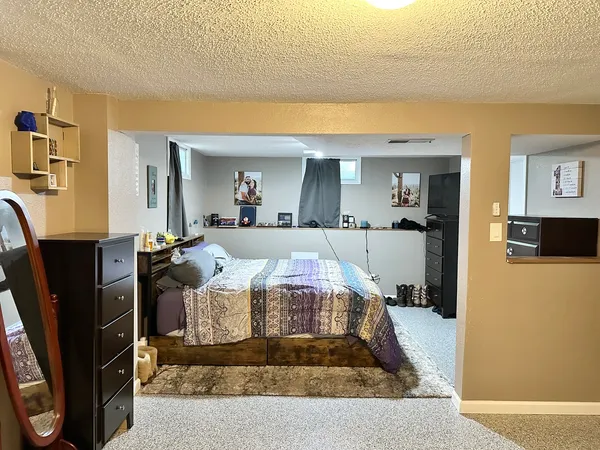 $263,000 | 914 12th Place, Camanche, IA 52730