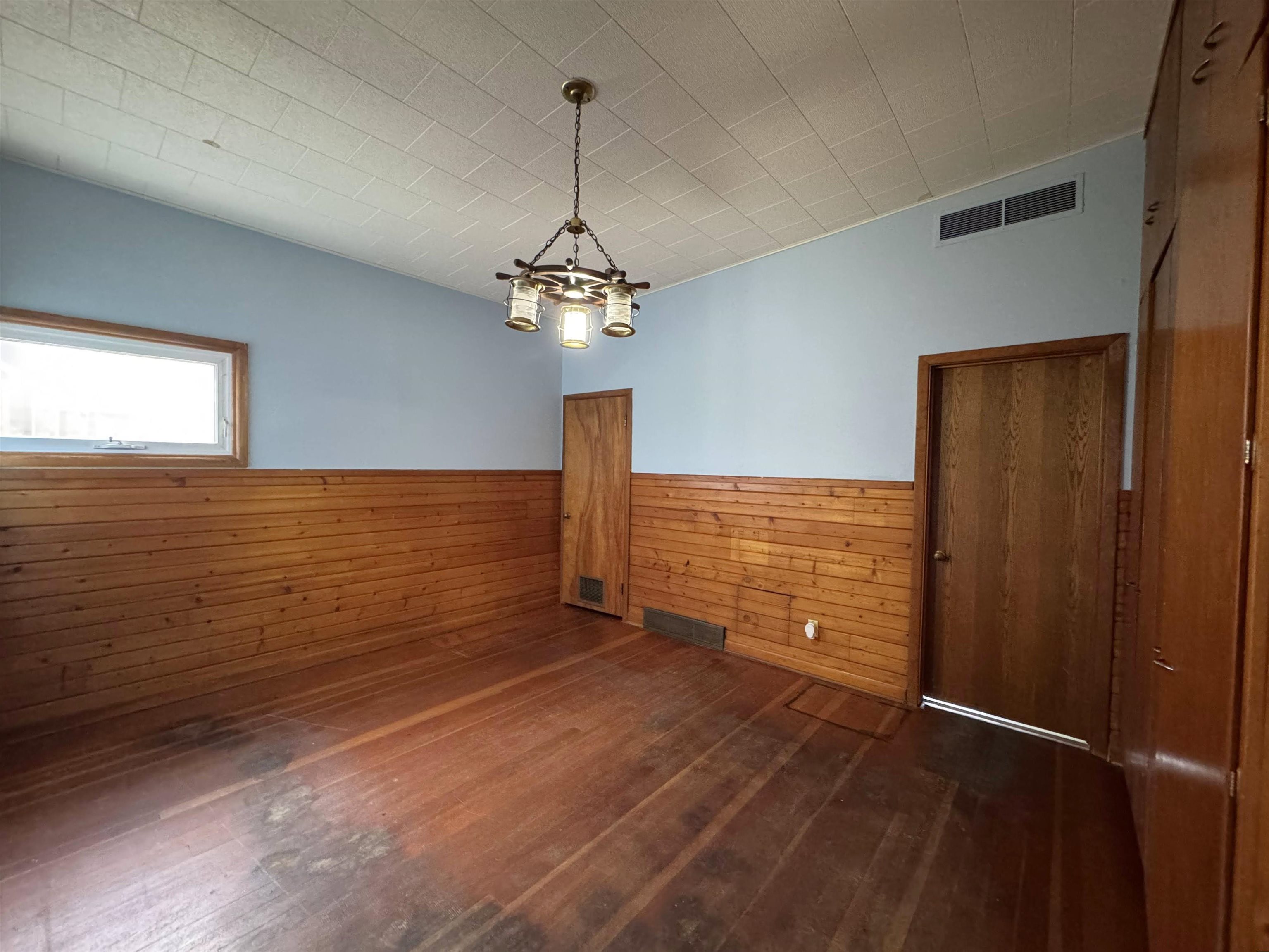 W6324 Iliff Road Monroe, WI 53566 - Photo 23 of 55 Gallery Image 23