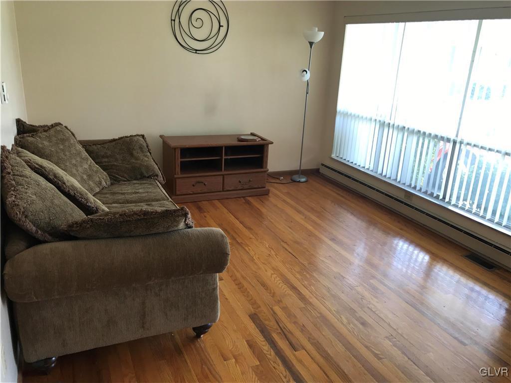 140 El Reno Avenue Nazareth, PA 18064 - Photo 3 of 12 Gallery Image 3