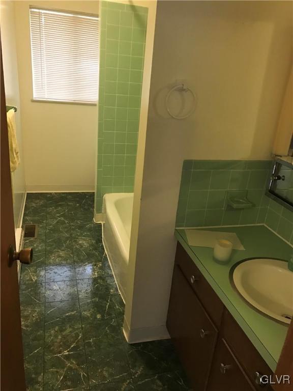 140 El Reno Avenue Nazareth, PA 18064 - Photo 10 of 12 Gallery Image 10