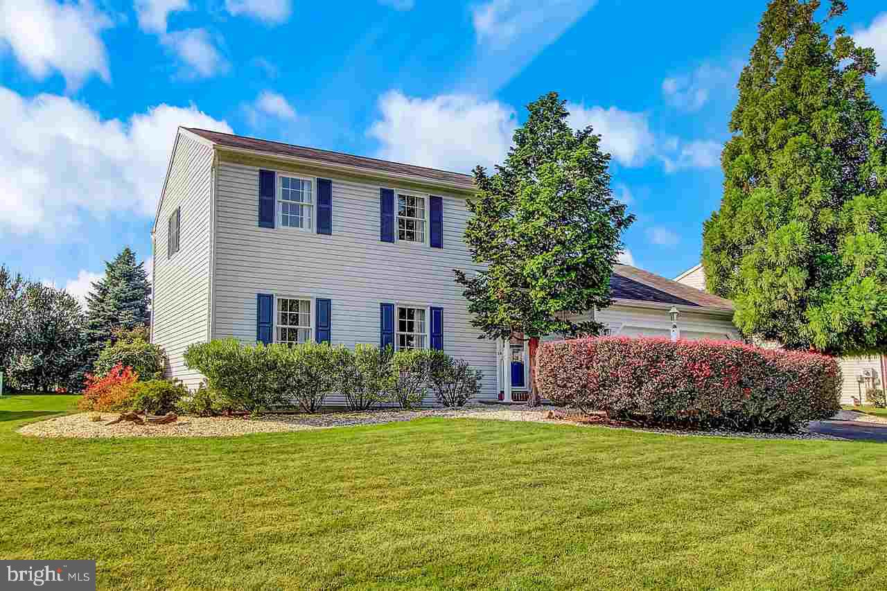 146 Meadow Road York, PA 17406 - Photo 2 of 26 Gallery Image 2