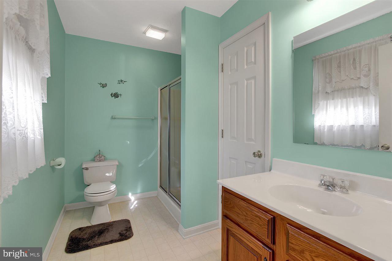 146 Meadow Road York, PA 17406 - Photo 20 of 26 Gallery Image 20
