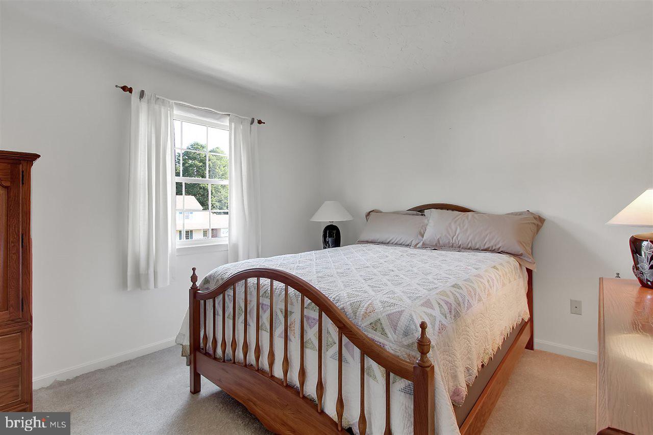 146 Meadow Road York, PA 17406 - Photo 21 of 26 Gallery Image 21