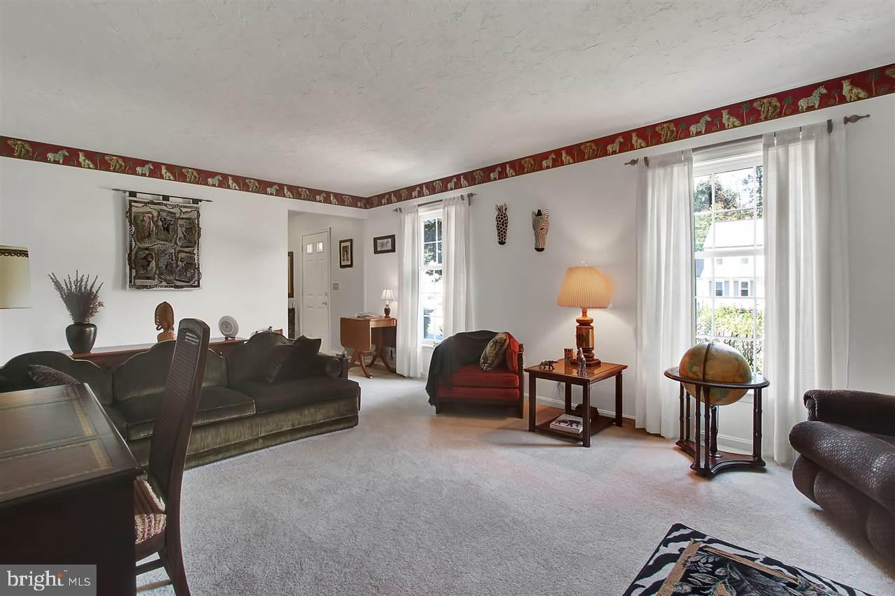 146 Meadow Road York, PA 17406 - Photo 7 of 26 Gallery Image 7
