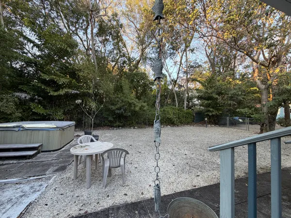 $1,850 | 8 North Marlin Avenue, Key Largo, FL 33037