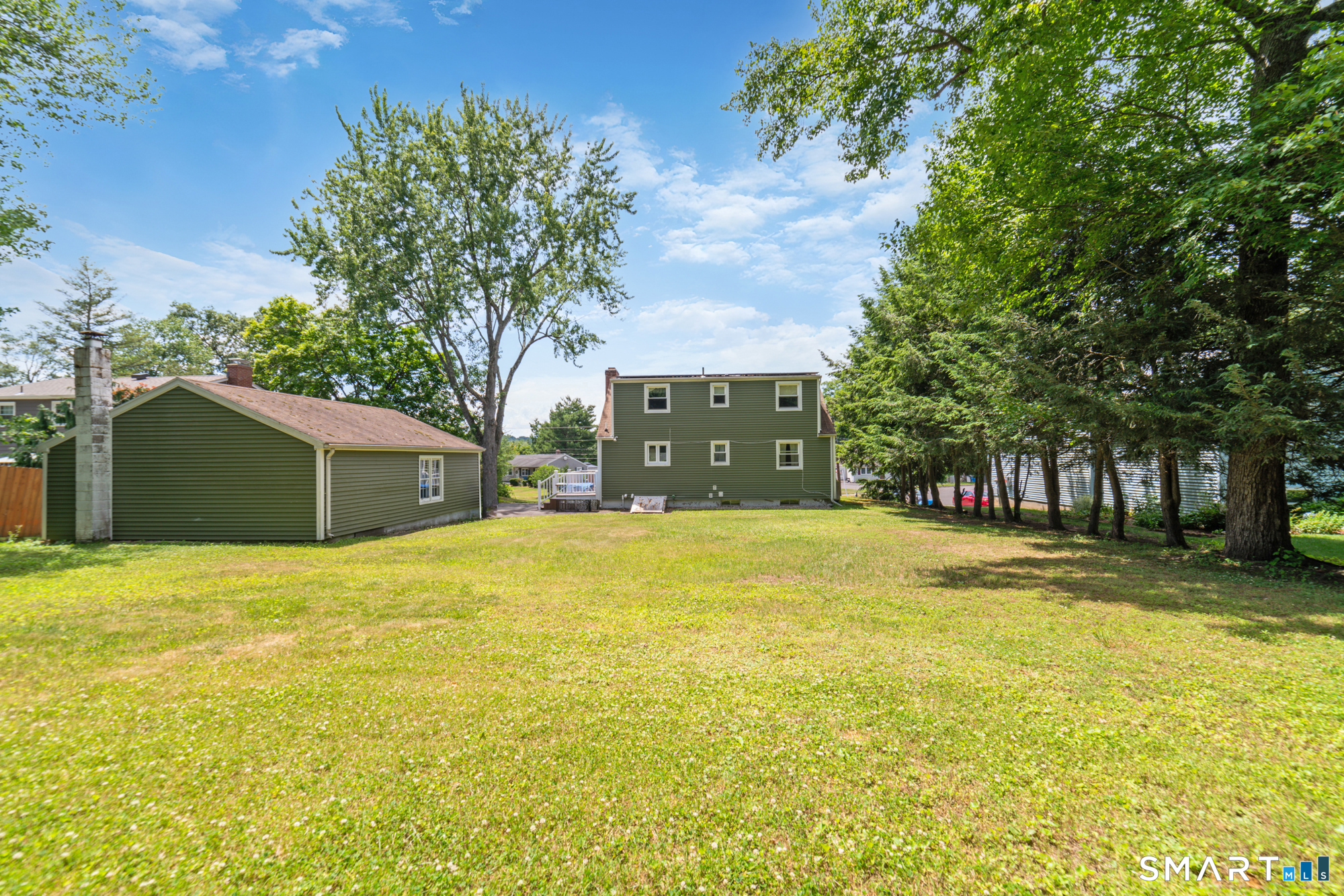21 Windham Road Bristol, CT 06010 - Photo 27 of 32