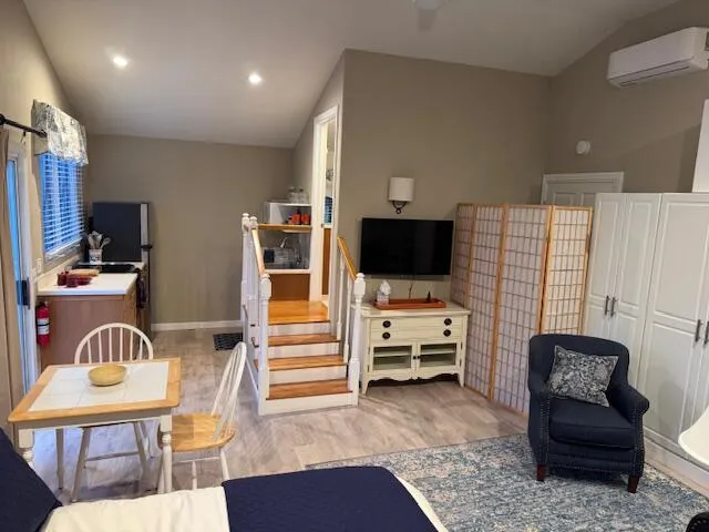 $2,300 | 485 Paseo Del Descanso, Santa Barbara, CA 93105