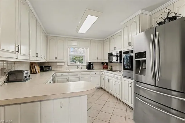 $350,000 | 125 Luzelle Drive, Winston-Salem, NC 27103