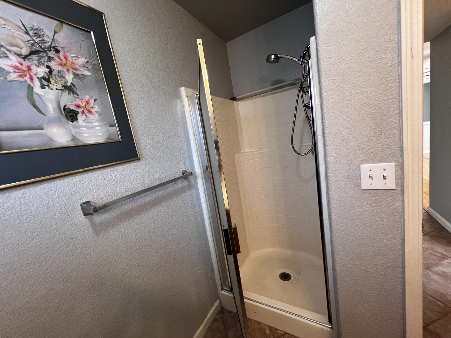 4309 Hazelnut Drive Modesto, CA 95356 - Photo 17 of 46