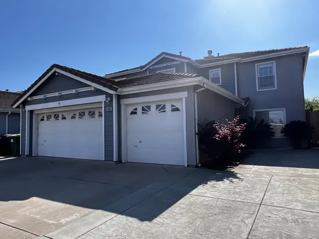 $675,000 | 4309 Hazelnut Drive, Modesto, CA 95356