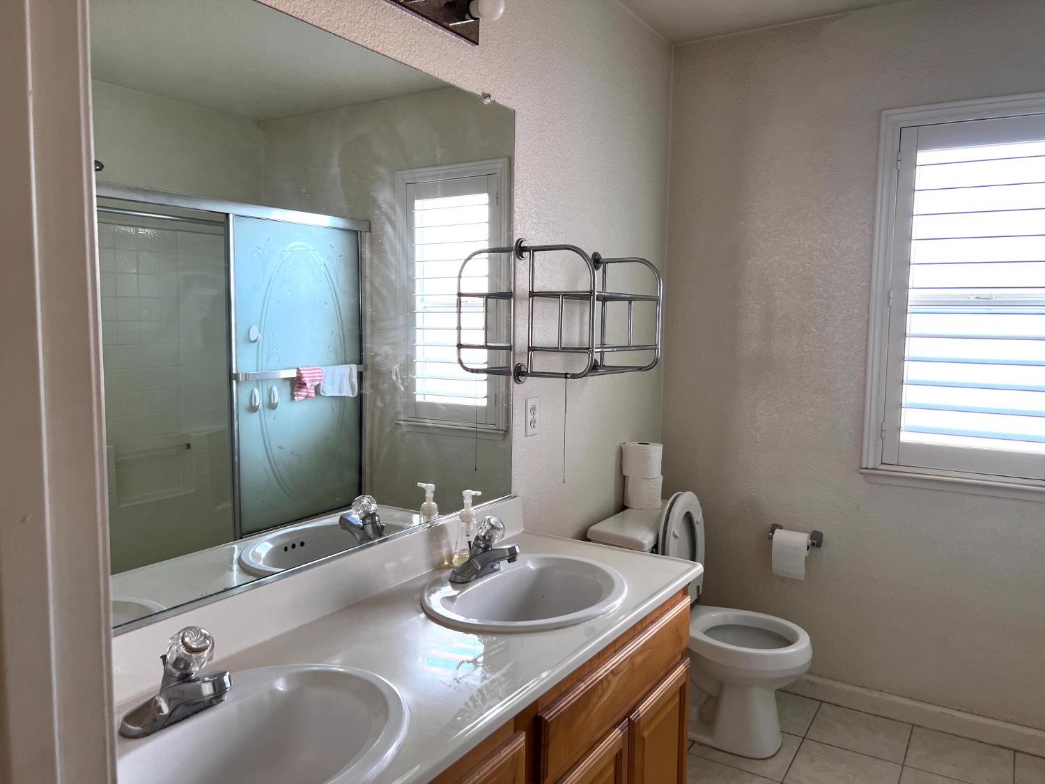 4309 Hazelnut Drive Modesto, CA 95356 - Photo 41 of 46