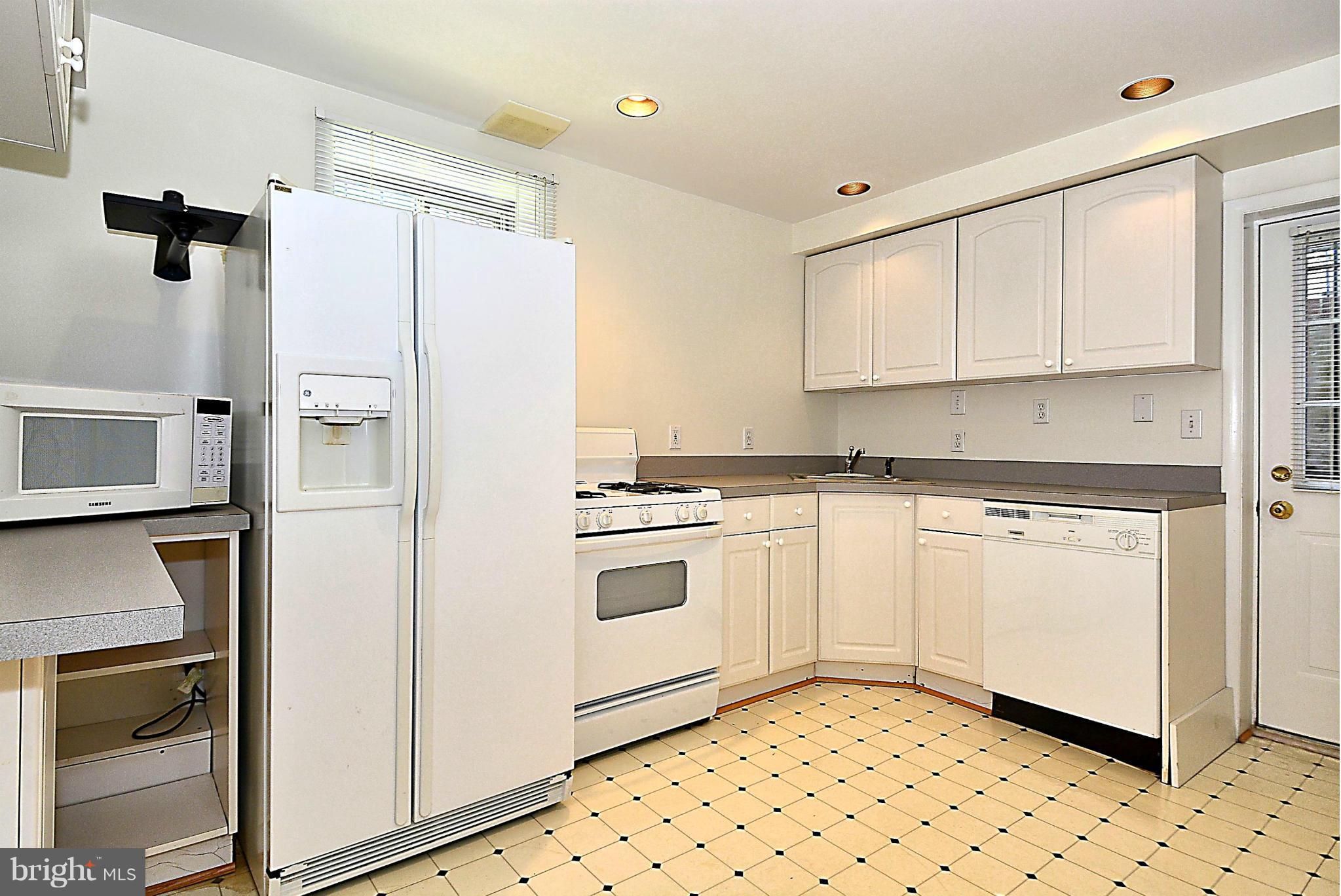 2023 Reedie Drive Silver Spring, MD 20902 - Photo 18 of 30 Kitchen