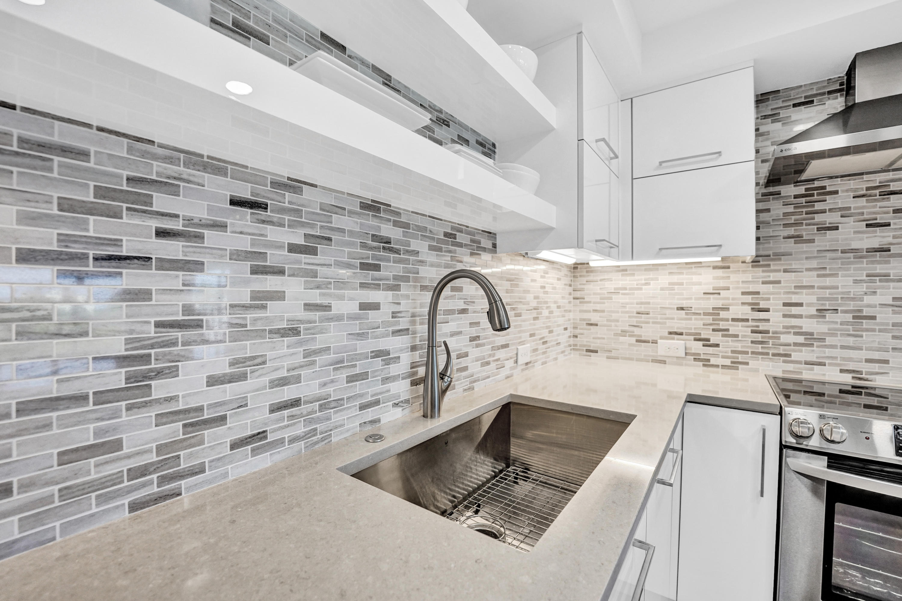 50 E Road, Unit 6D Delray Beach, FL 33483 - Photo 10 of 57 DSC04953