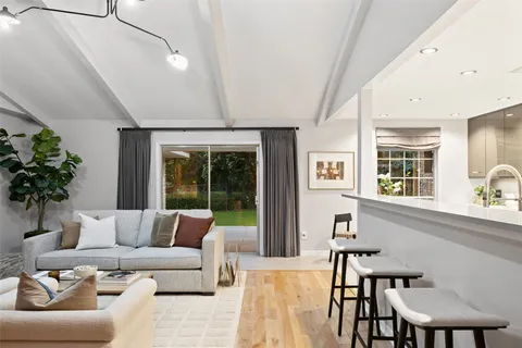 $1,200,000 | 4011 Greystone Drive, Austin, TX 78731