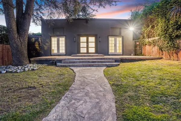 $1,890,000 | 1301 North Orange Grove Avenue, West Hollywood, CA 90046