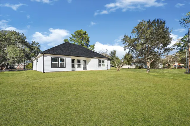 $389,000 | 105 Bledsoe Street, Prairie View, TX 77446