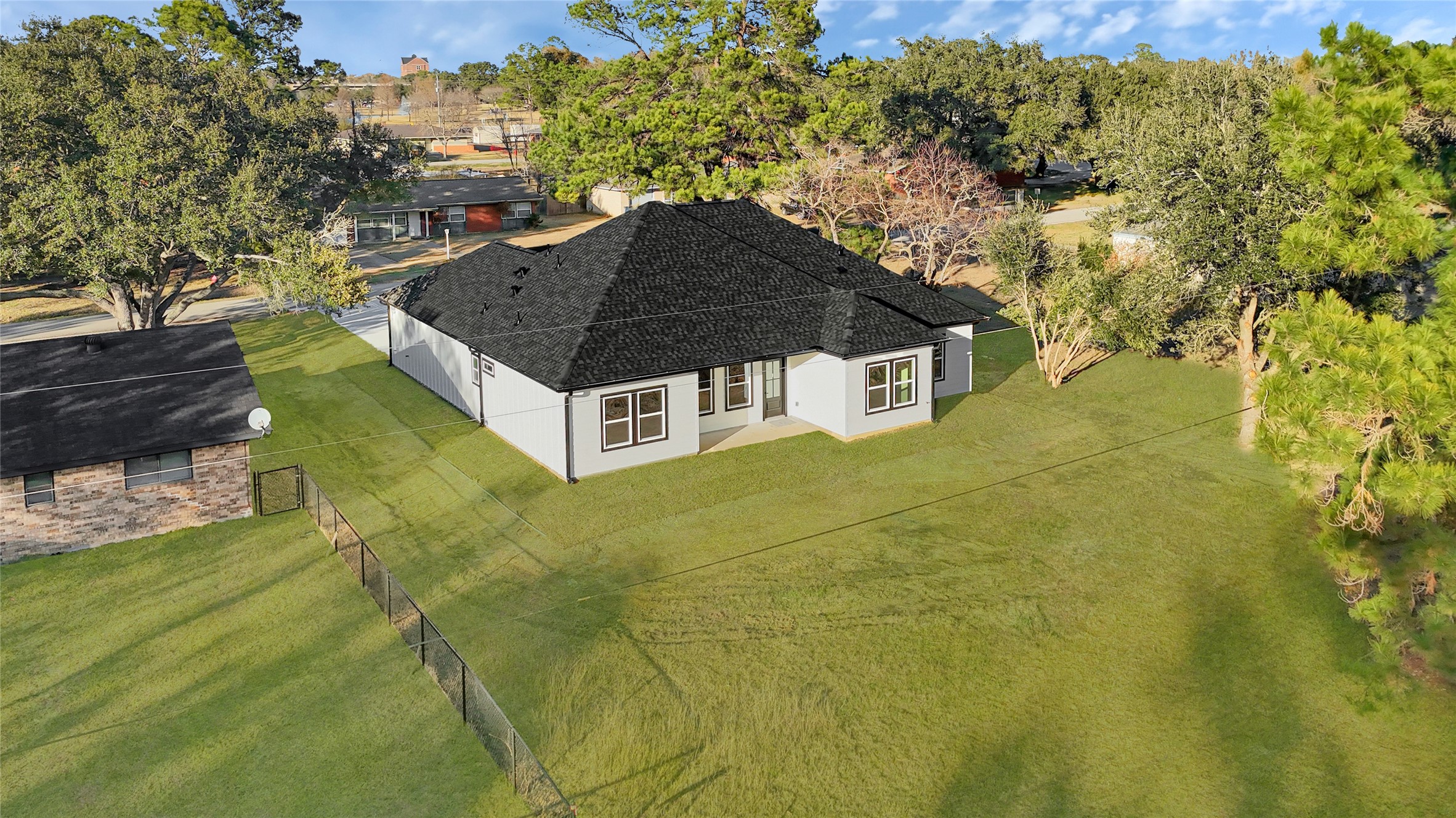 105 Bledsoe Street Prairie View, TX 77446 - Photo 28 of 32