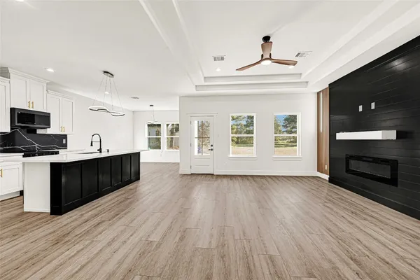 $382,000 | 105 Bledsoe Street, Prairie View, TX 77446