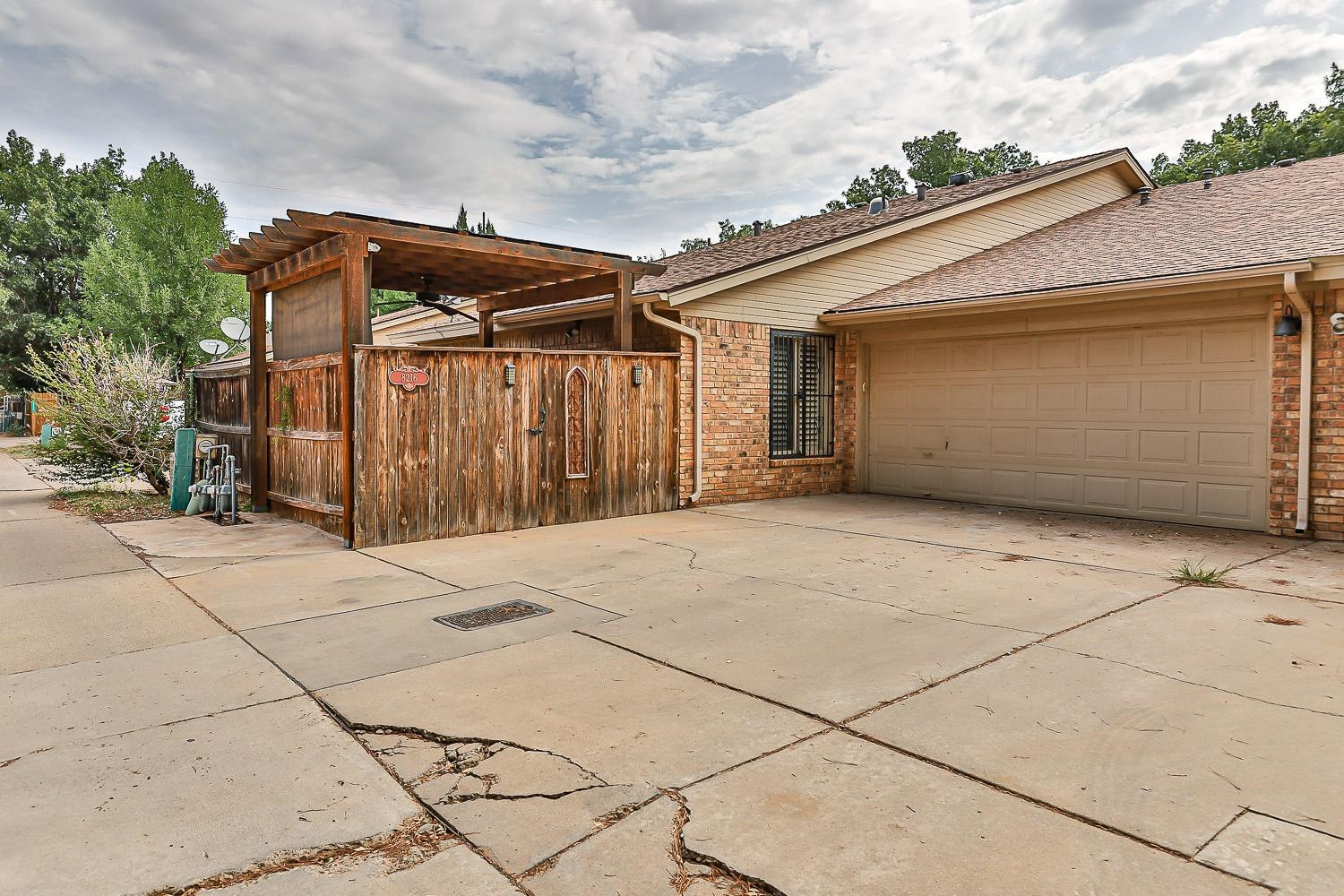 8216 Raleigh Avenue Lubbock, TX 79424 - Photo 44 of 45 Rear-Entry Two Car Garage