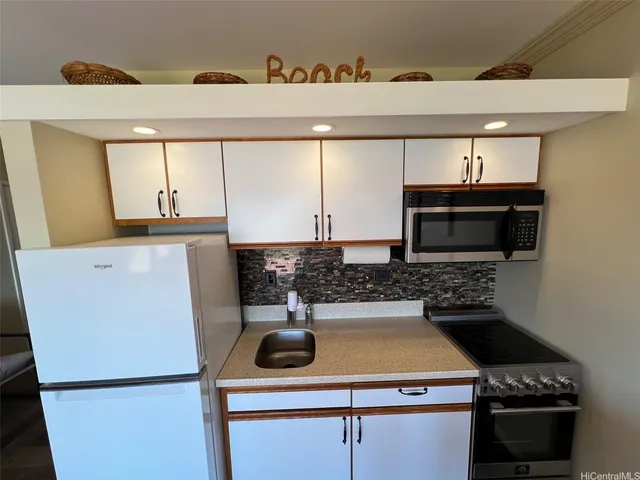 $225,000 | 255 Kepuhi Place, Unit 18A021162, Maunaloa, HI 96770