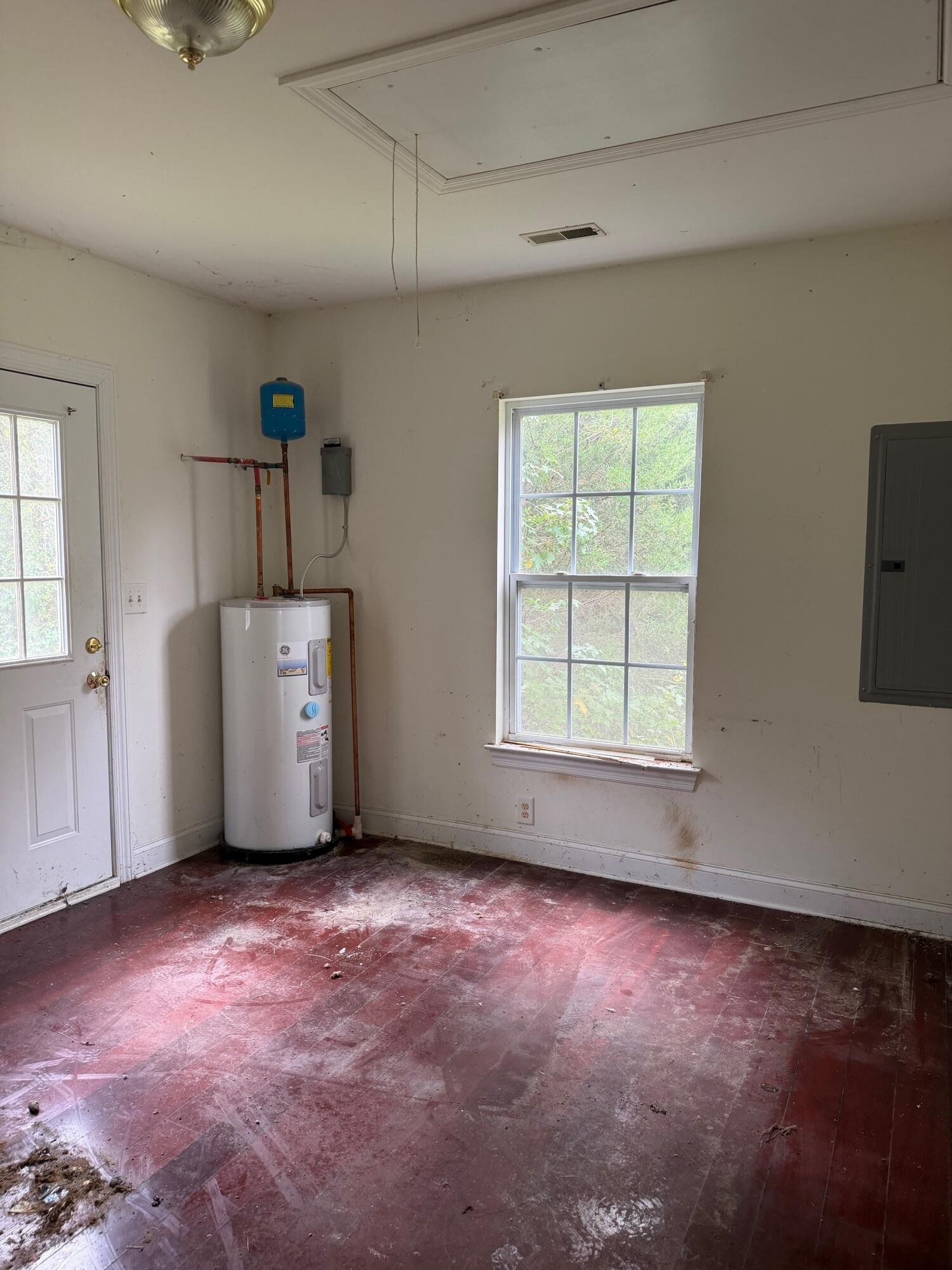119 Helton Road Southwest Cleveland, TN 37311 - Photo 7 of 11 Gallery Image 7
