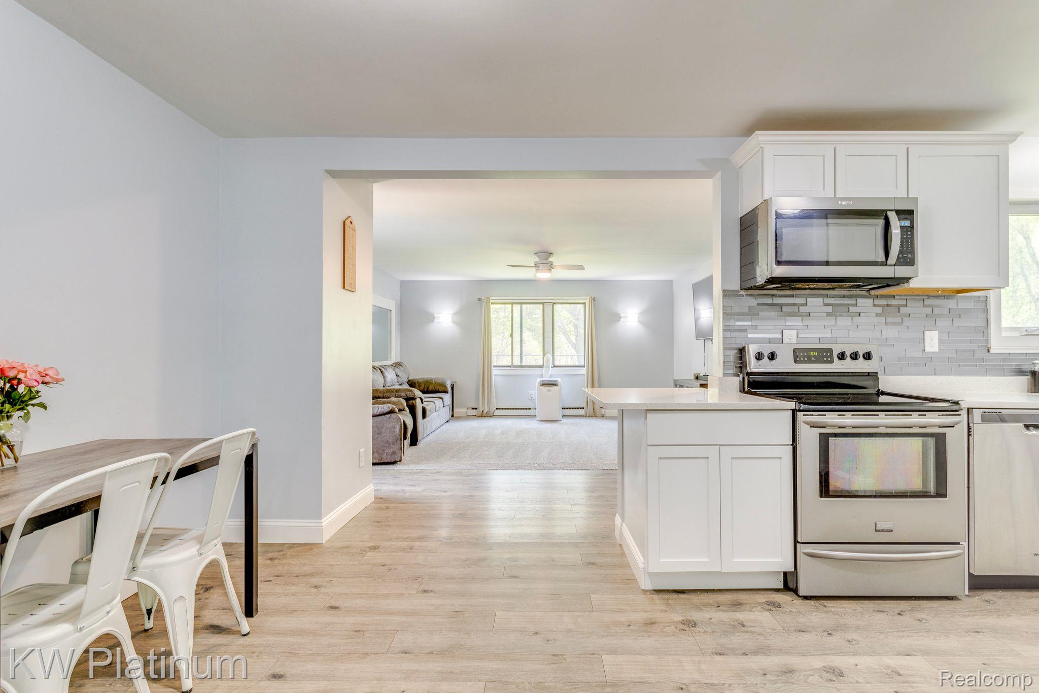 9099 Phelps Road Algonac, MI 48001 - Photo 9 of 36 Gallery Image 9