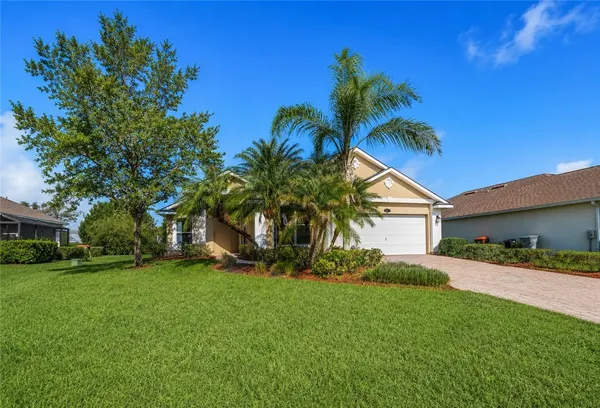 $365,000 | 635 Valencia Circle Southwest, Vero Beach, FL 32968