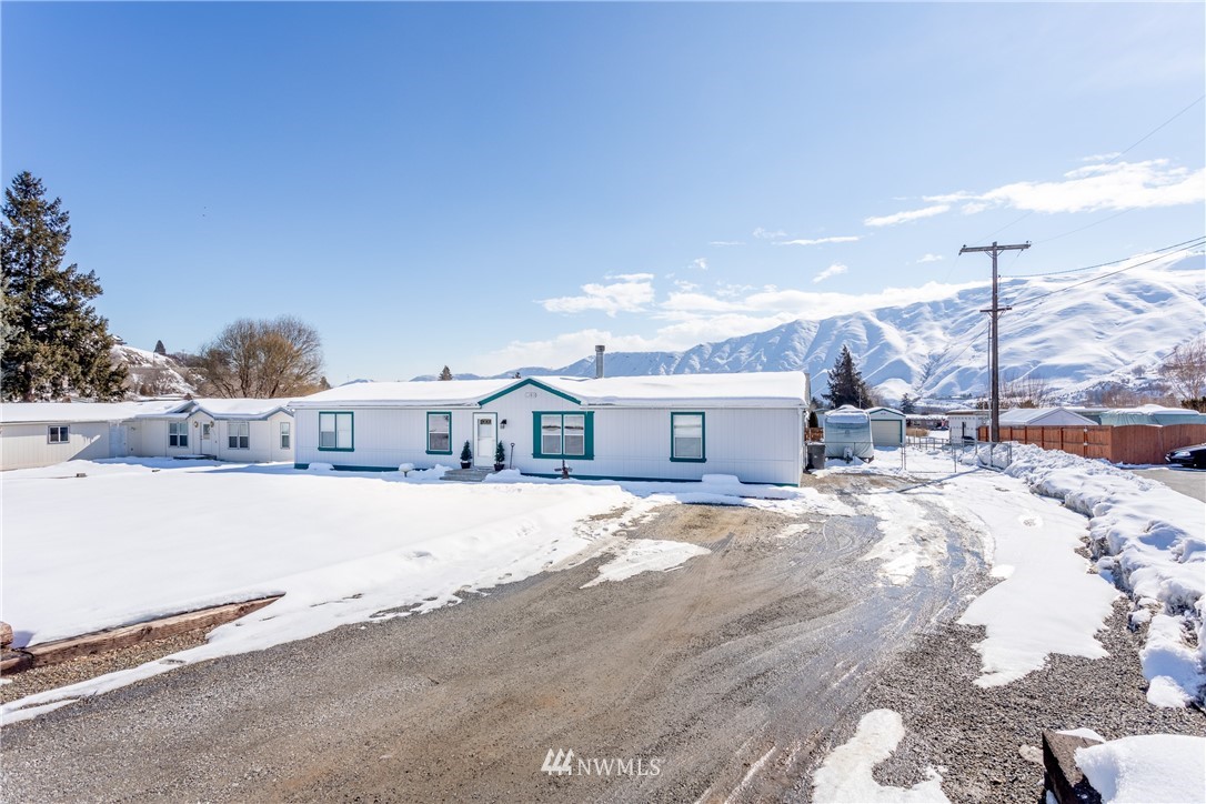 1565 Lower Monitor Road Wenatchee, WA 98801 - Photo 2 of 25 Gallery Image 2