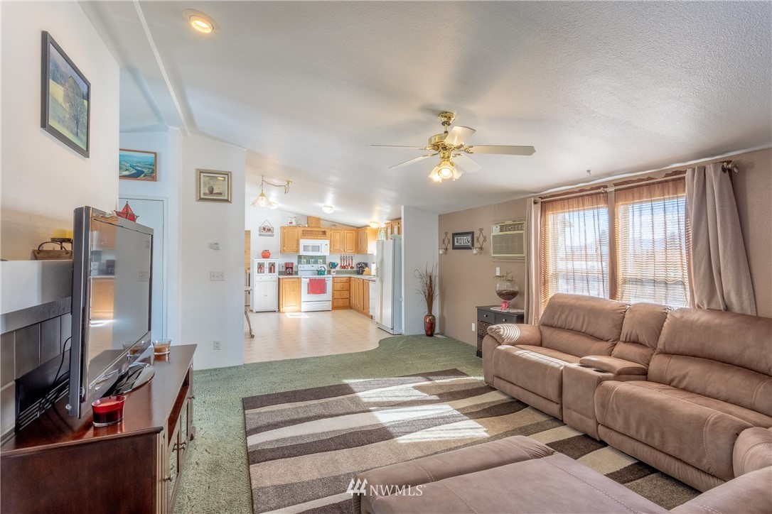 1565 Lower Monitor Road Wenatchee, WA 98801 - Photo 6 of 25 Gallery Image 6