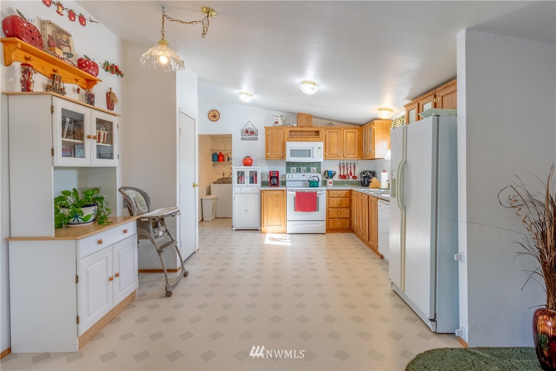 1565 Lower Monitor Road Wenatchee, WA 98801 - Photo 7 of 25 Gallery Image 7