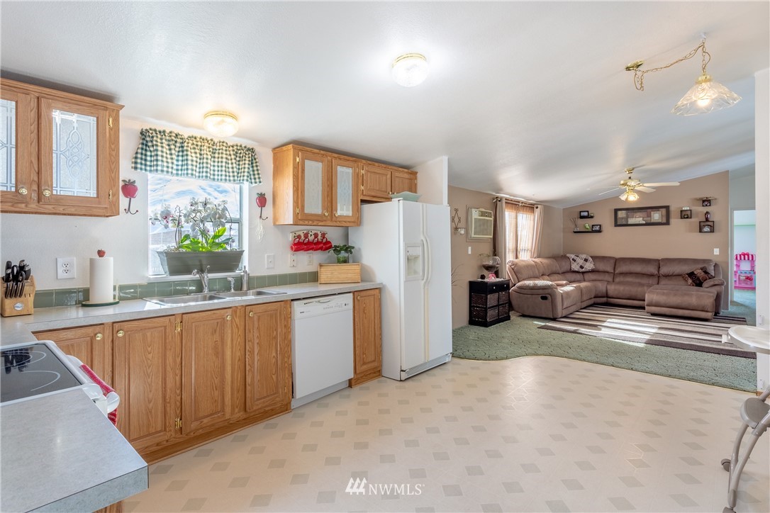 1565 Lower Monitor Road Wenatchee, WA 98801 - Photo 10 of 25 Gallery Image 10