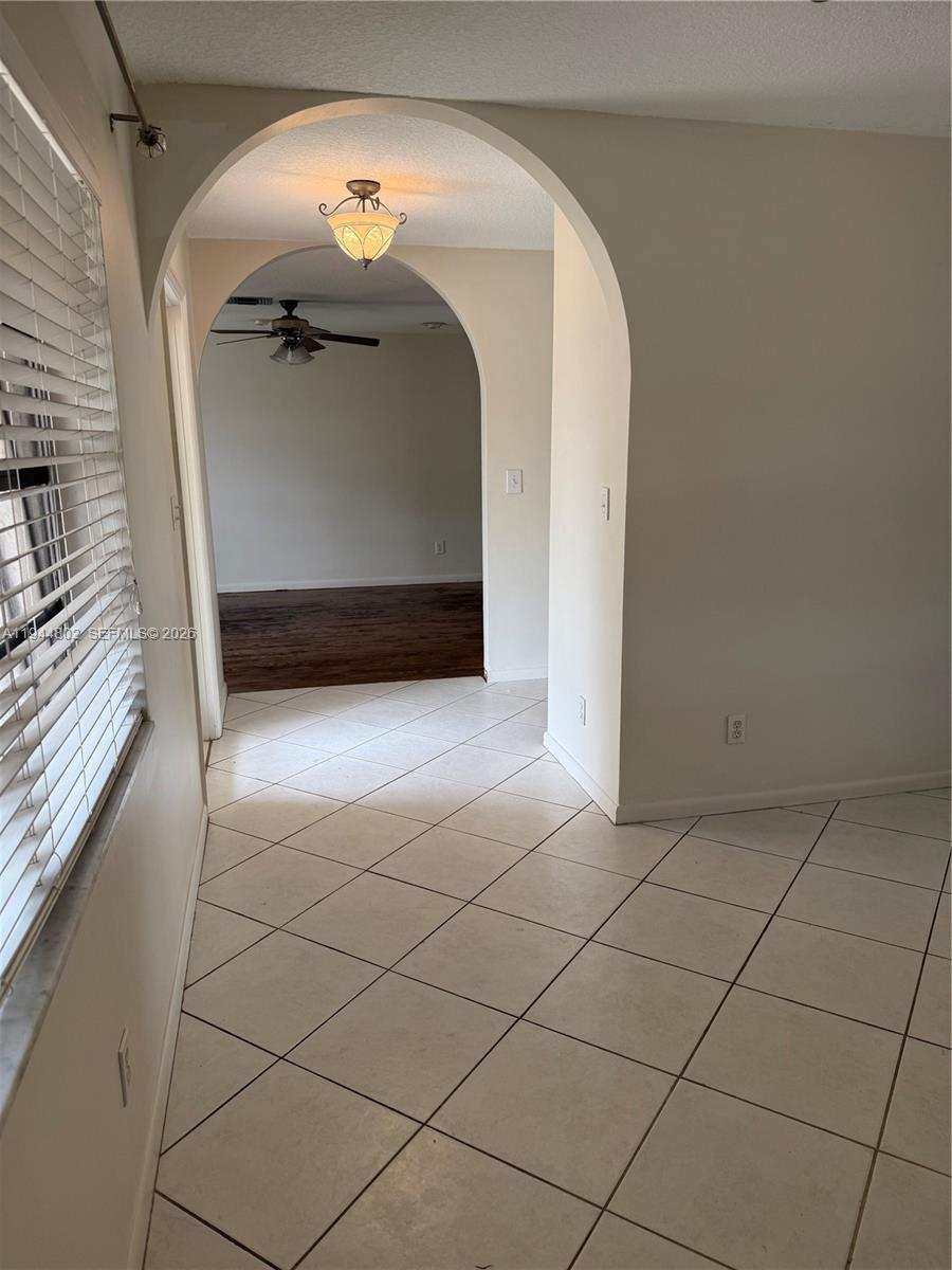 5940 Southwest 18th Street Plantation, FL 33317 - Photo 2 of 24 Foyer/entry
