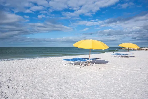 $4,000 | 6500 Sunset Way, Unit 321, St. Pete Beach, FL 33706