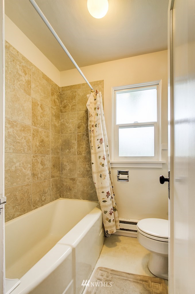 1307 Maple Street Everett, WA 98201 - Photo 8 of 20 Gallery Image 8