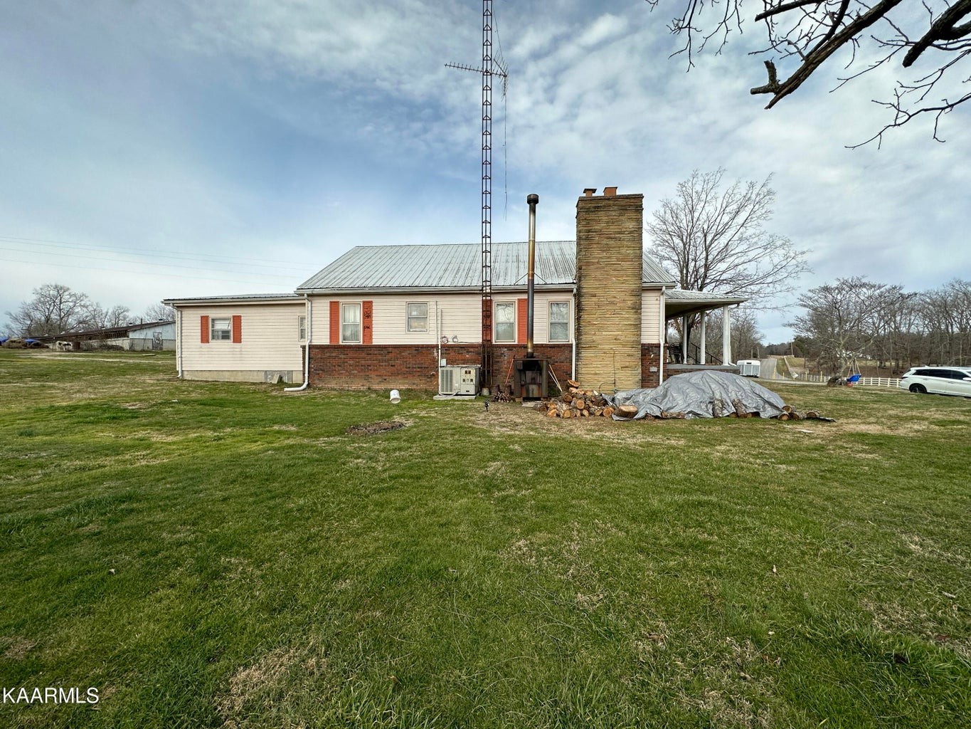 2270 Roslin Road Clarkrange, TN 38553 - Photo 7 of 60 Gallery Image 7