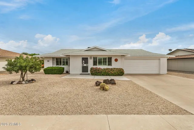 $290,000 | 19619 North Signal Butte Circle, Sun City, AZ 85373