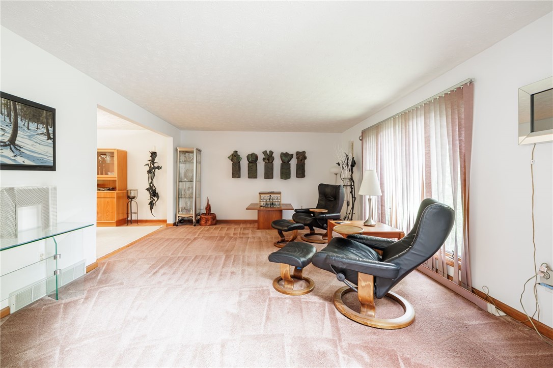 37 Freshfield Rise Perinton, NY 14450 - Photo 8 of 42