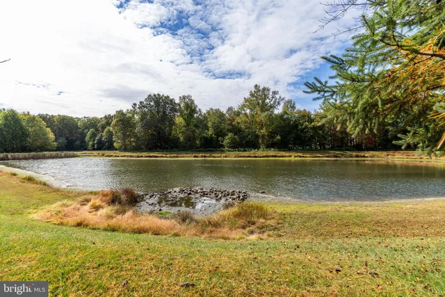 $676,000 | 6 Dunleary Drive, Bear, DE 19701