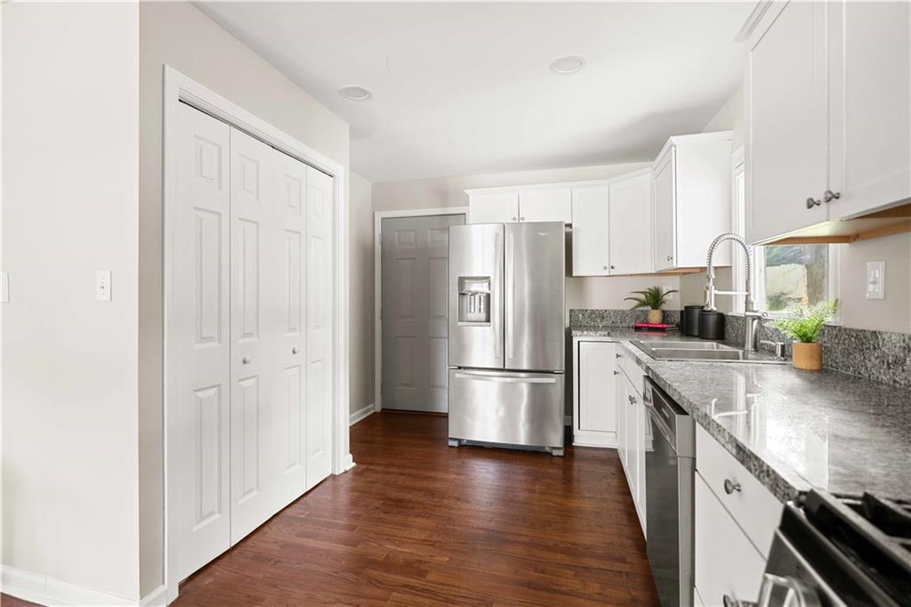 1940 Bonner Street Decatur, GA 30032 - Photo 11 of 39 Gallery Image 11