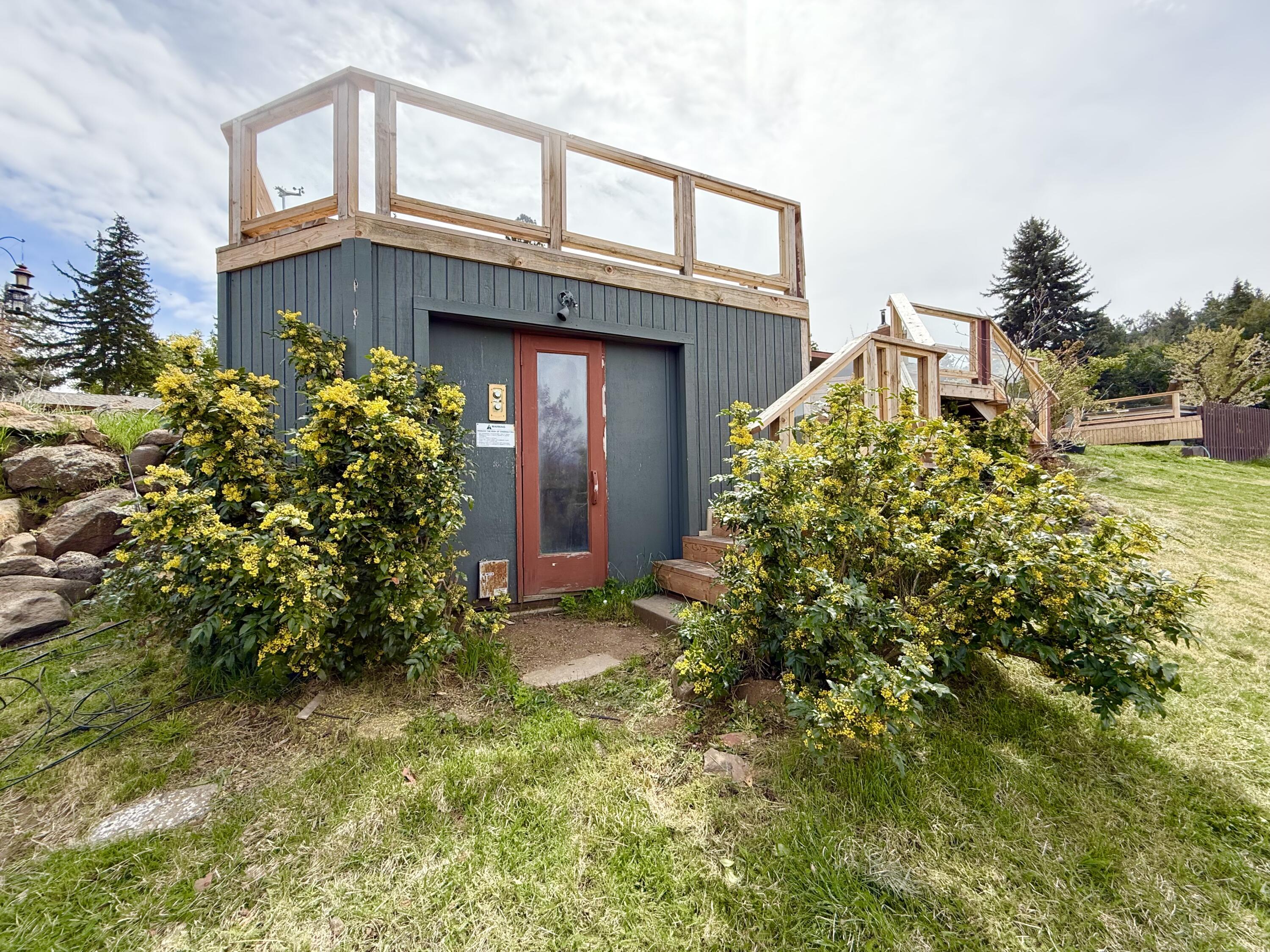 1662 Cove Point Road Klamath Falls, OR 97601 - Photo 29 of 71