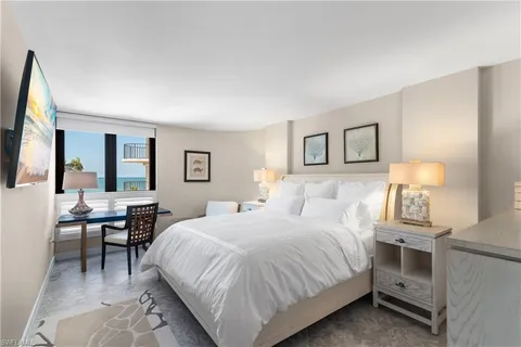 $15,000 | 3115 Gulf Shore Boulevard North, Unit 203S, Naples, FL 34103