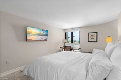 $15,000 | 3115 Gulf Shore Boulevard North, Unit 203S, Naples, FL 34103