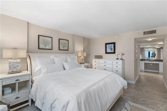 $15,000 | 3115 Gulf Shore Boulevard North, Unit 203S, Naples, FL 34103