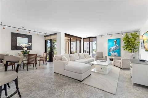 $15,000 | 3115 Gulf Shore Boulevard North, Unit 203S, Naples, FL 34103