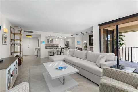 $15,000 | 3115 Gulf Shore Boulevard North, Unit 203S, Naples, FL 34103