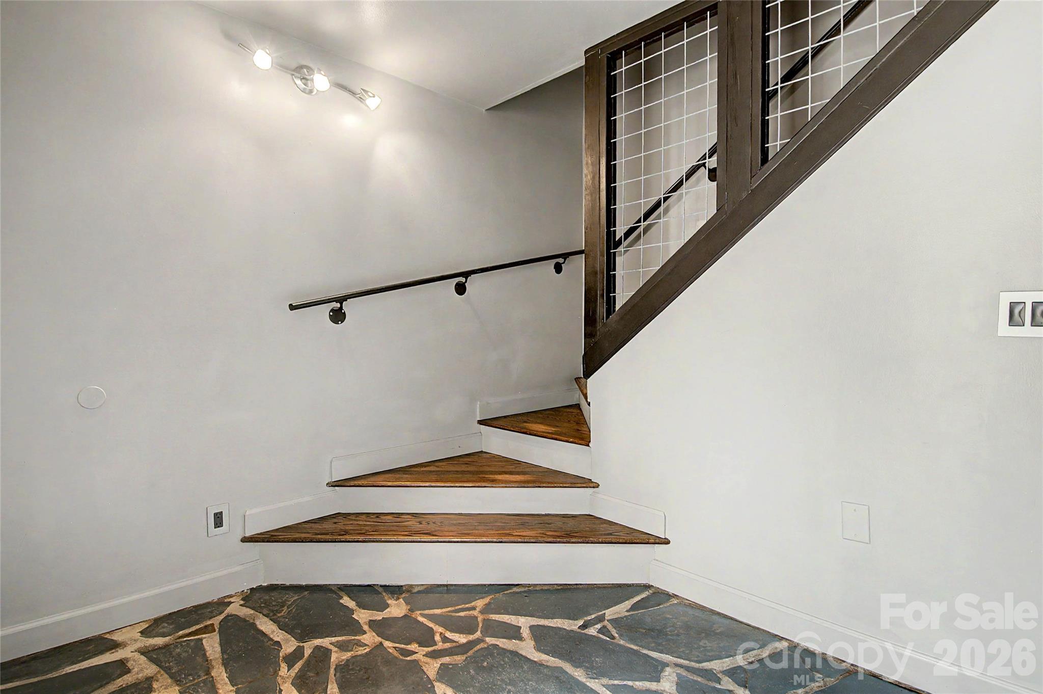 797 Merrills Cove Road Asheville, NC 28803 - Photo 32 of 48 Gallery Image 32