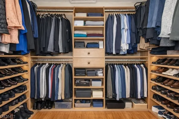 $700,000 | 10 Gannet Court, Wayne, NJ 07470