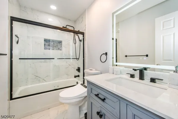 $700,000 | 10 Gannet Court, Wayne, NJ 07470